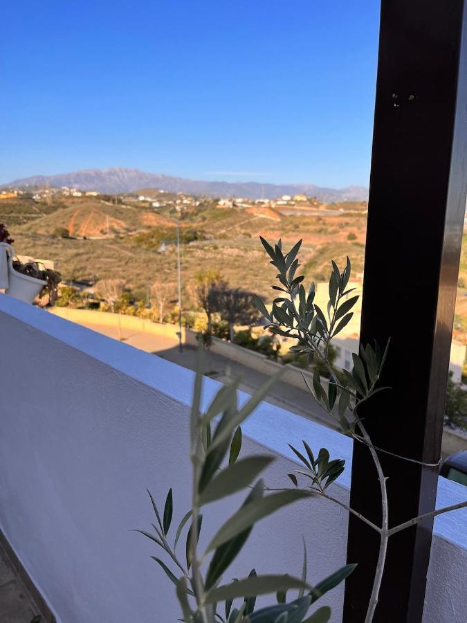 B&B Casa Louisa, Torre Del Mar- Valleniza Velez Malaga Exterior photo